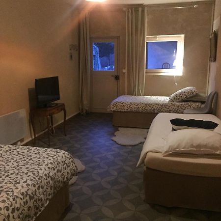 Chambres Et Maisons D'Hotes Du Prieure De La Bajasse - Le 1150 Vieille-Brioude Экстерьер фото