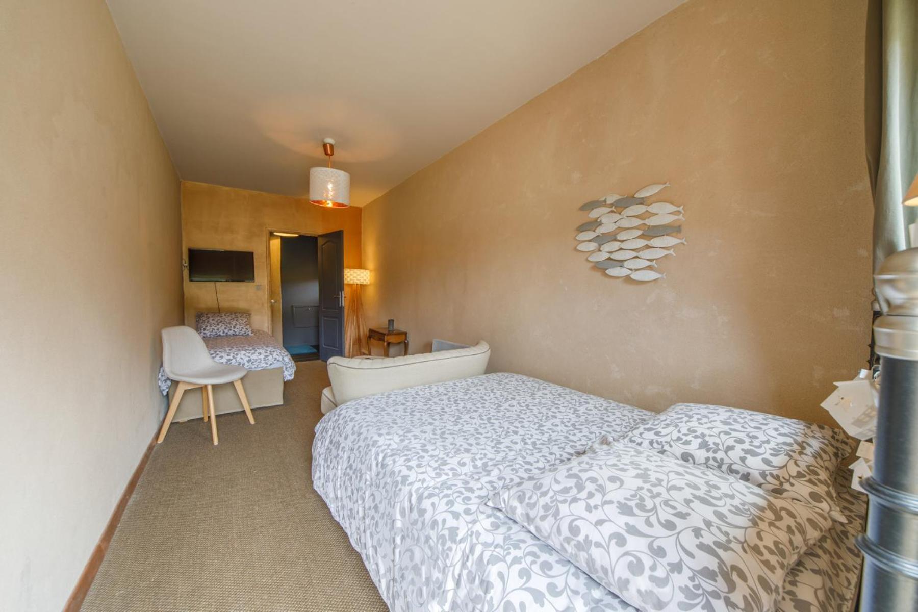 Chambres Et Maisons D'Hotes Du Prieure De La Bajasse - Le 1150 Vieille-Brioude Экстерьер фото